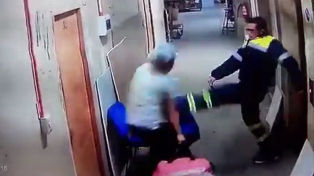 Cámara de seguridad captó brutal agresión de paramédico a su pareja embarazada