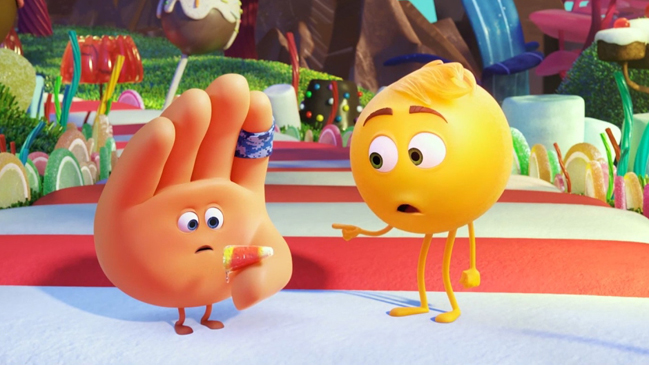 Denuncian a un hombre por masturbarse en plena función de 