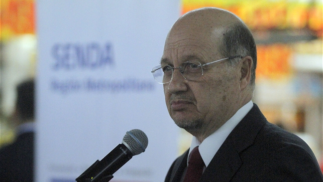 Caso Sename: Querellante acusa a ex director del SML por violación de secreto