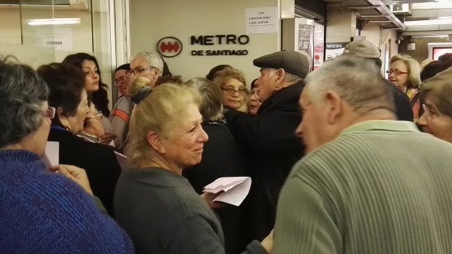 Tarjeta Adulto Mayor del Metro: Abren posibilidad a flexibilizar restricción de viajes