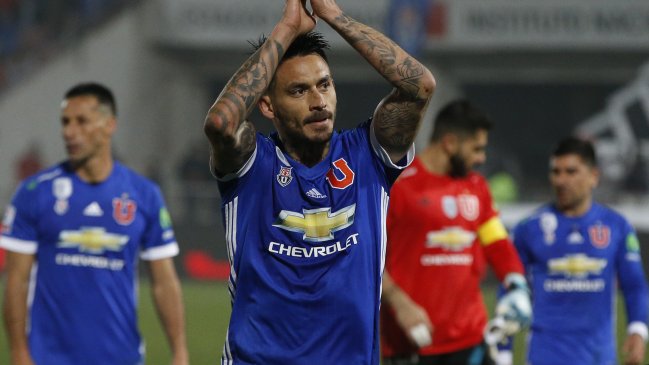 Hinchas de la U aprobaron el reestreno de Mauricio Pinilla ante Temuco