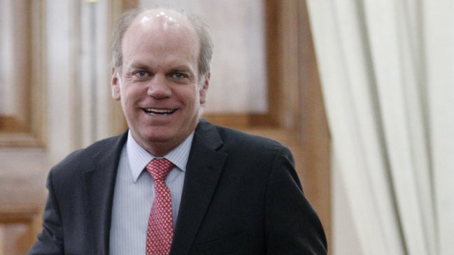 DC pedirá a Patricio Walker que 