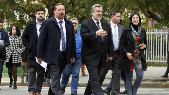 Alejandro Guillier dio a conocer nueva estructura de su equipo de campaña