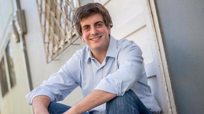 Nabila Rifo presentó recurso judicial por uso que candidato a diputado hizo de su imagen