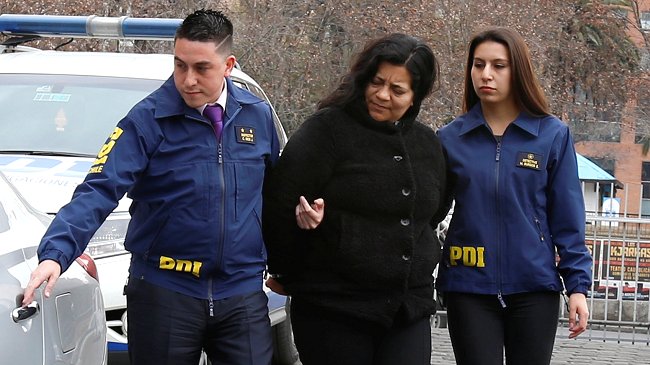 Mujer es acusada de vender en un millón y medio la virginidad de su hija de 12 años