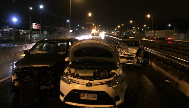 Un lesionado grave deja accidente de tránsito tras robo de vehículo en La Cisterna