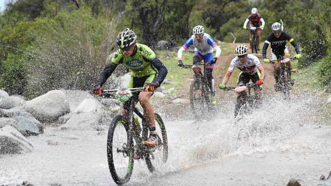 Martín Vidaurre y Florencia Marinovic ganaron la tercera fecha del Mountainbike Tour