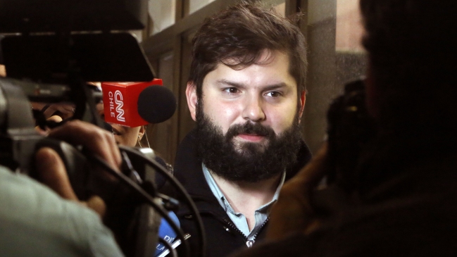 Conflicto en el Frente Amplio: Boric pidió buscar soluciones y terminar con recados por la prensa