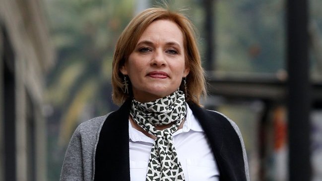 Carolina Goic entregó sus propuestas sobre descentralización