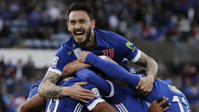 Leonardo Véliz sobre Mauricio Pinilla: Hasta el momento abraza, no lo abrazan