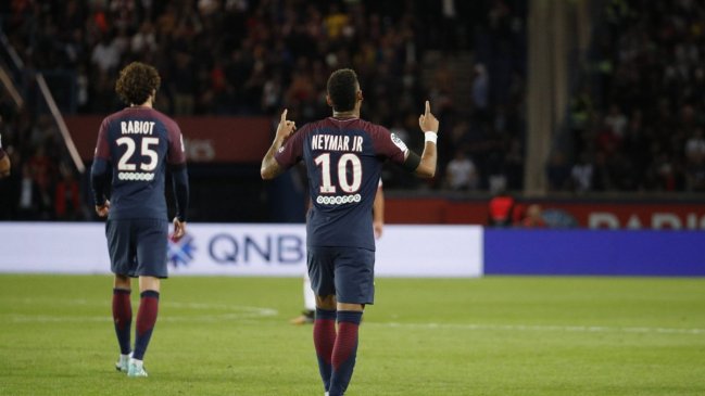Las mejores jugadas y trucos de Neymar en la goleada de PSG