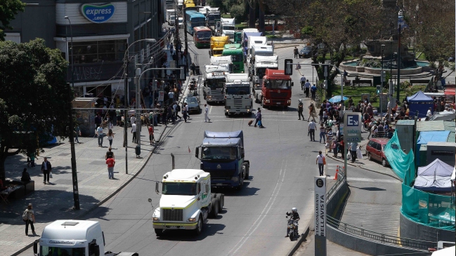 Camioneros y comerciantes marcharán contra la delincuencia este miércoles en Valparaíso