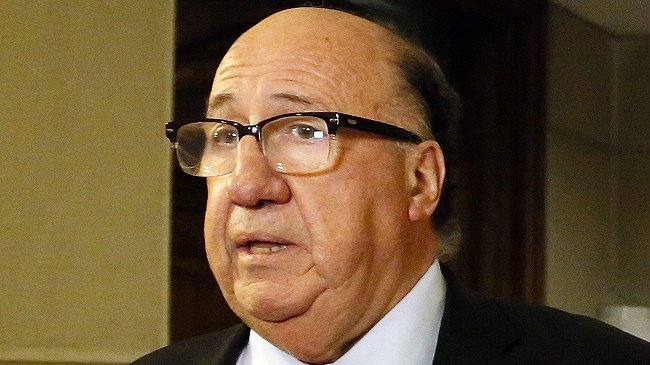 Diputado León acusa maniobra comunicacional por revelación de boleta suya a SQM