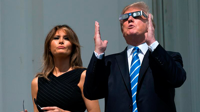 Trump comparte un meme tapando a Obama: 