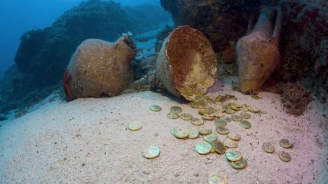 Inglés encontró tesoro en el fondo marino y puede terminar en prisión