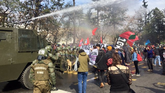 Marcha contra la ley de universidades estatales se desarrolló en la Alameda