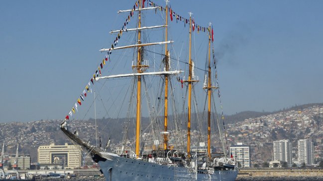 La Esmeralda recaló en Cartagena de Indias, su penúltimo destino antes de regresar a Chile