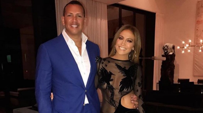 JLo y Alex Rodríguez se suman a lista de donantes para las víctimas de Harvey