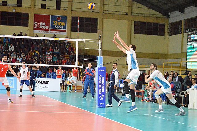 Chile dio pelea, pero cayó ante Argentina en el Premundial de Jujuy