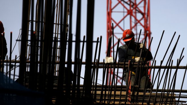 Desempleo bajó a 6,9 por ciento en trimestre mayo-julio