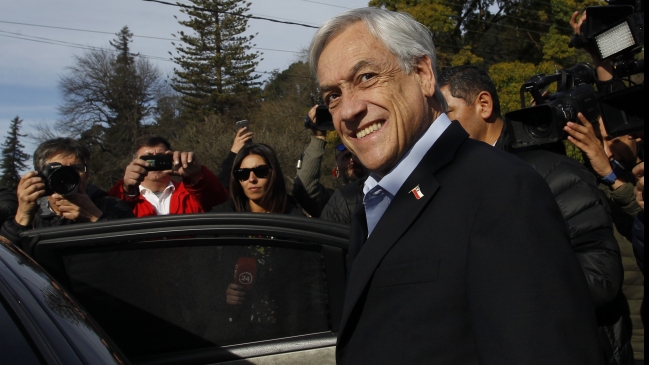 Piñera: La verdadera solución no es un cambio de gabinete, es un cambio de Gobierno
