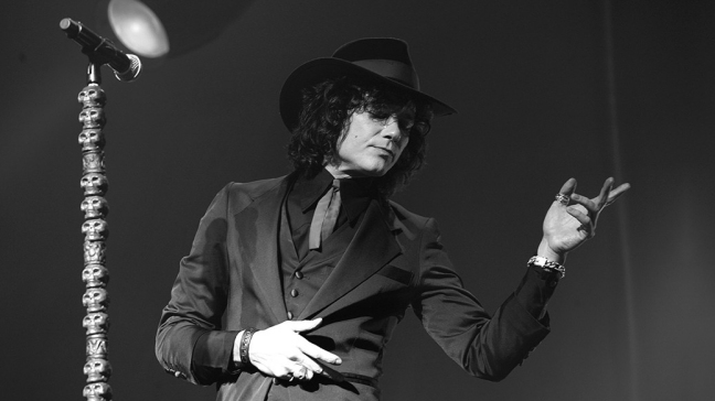 Enrique Bunbury anunció fecha de publicación de 