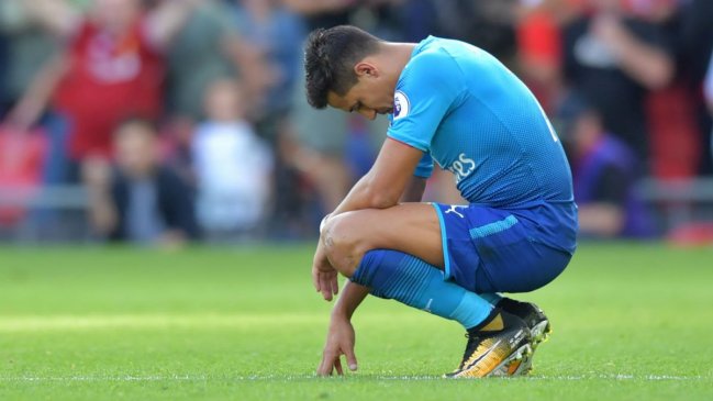 Medio inglés: Alexis no quiere volver a jugar por Arsenal y Manchester City intentará ficharlo el 2018