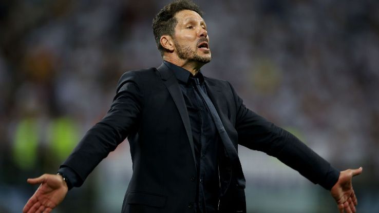 Feroz trolleo a Diego Simeone por ropa que usó con su señora