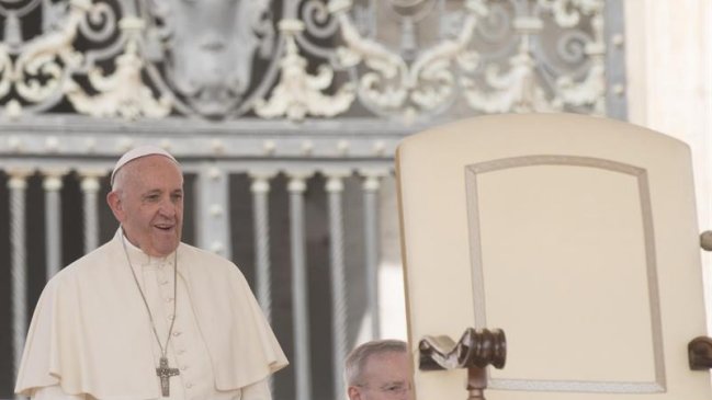 El papa pide a líderes religiosos surcoreanos que fomenten la paz