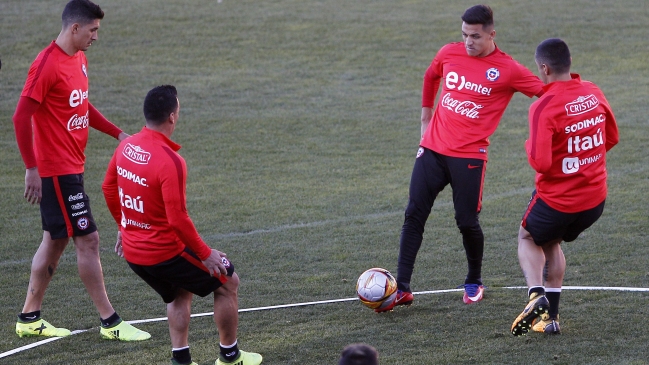 Juan Antonio Pizzi ensayó con dos delanteros y Pablo Hernández en mediocampo