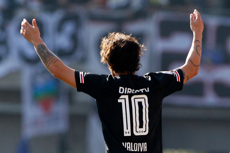 Colo Colo rebajó el precio de la camiseta de Jorge Valdivia