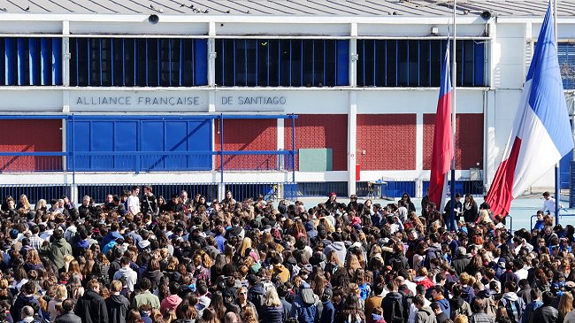 Alumno de la Alianza Francesa se suicidó tras denuncia de su colegio por marihuana