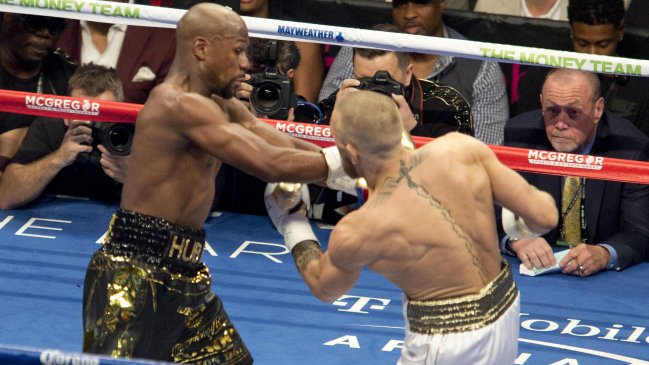 George Foreman: El árbitro protegió a Floyd Mayweather en uno de los últimos asaltos