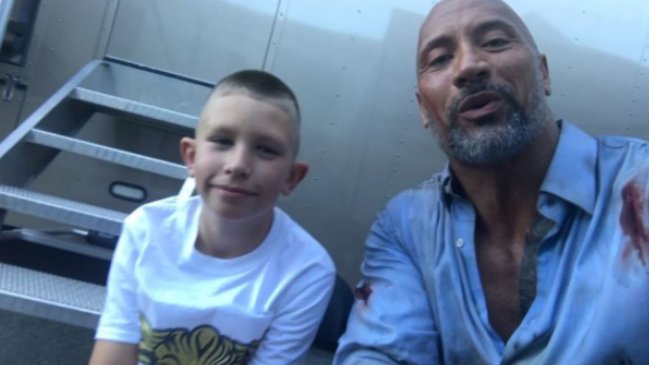 Dwayne Johnson se emocionó tras gesto realizado por niño de 10 años