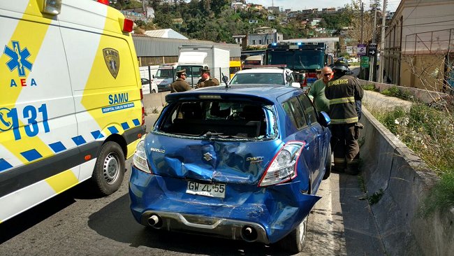 Choque múltiple deja varios heridos y provoca taco en el acceso a Valparaíso