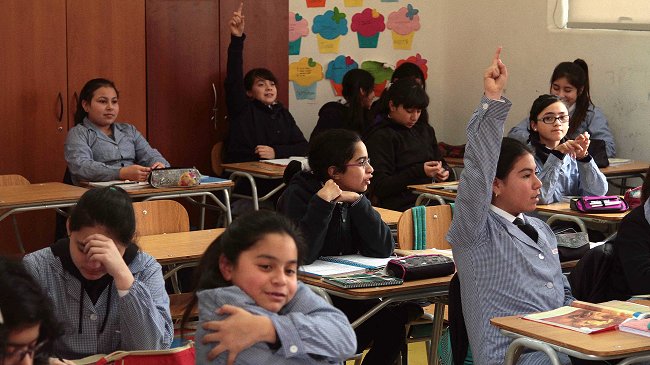 Por primera vez en 16 años se frena la caída de la matrícula en colegios públicos