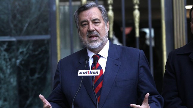 Guillier respondió a frase de Piñera sobre crecimiento: No hay que inventarse cuentos