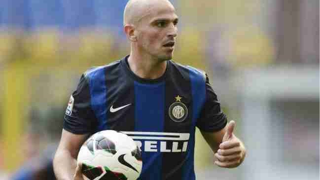 Esteban Cambiasso anunció su retiro del fútbol