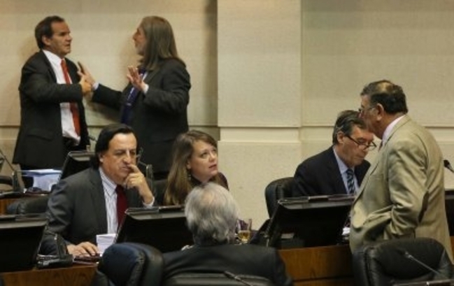 Senado aprobó en general proyecto de Ministerio de Ciencia, Tecnología e Innovación