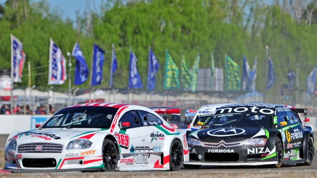 Benjamín Hites abandonó en la jornada dominical del Top Race Series de Argentina