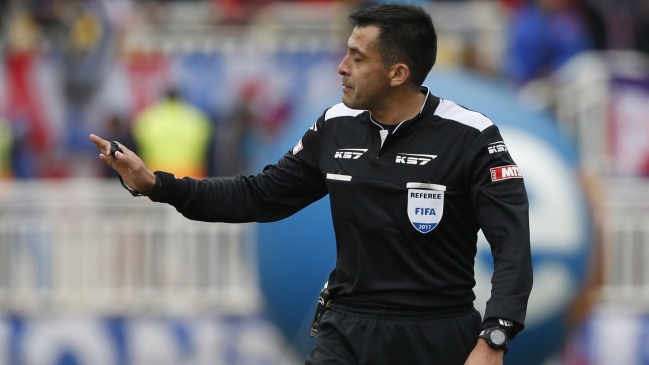 Julio Bascuñán dirigirá el duelo entre River y Jorge Wilstermann por lesión de Roberto Tobar