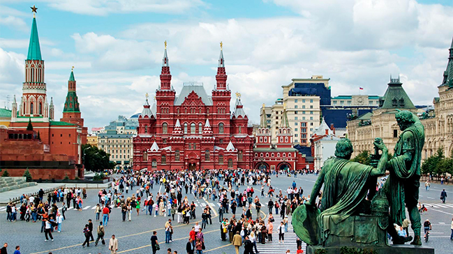 Olor a huevos podridos invade el centro de Moscú