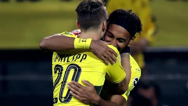 Borussia Dortmund reafirmó su liderato en la Bundesliga al destrozar a Mönchengladbach