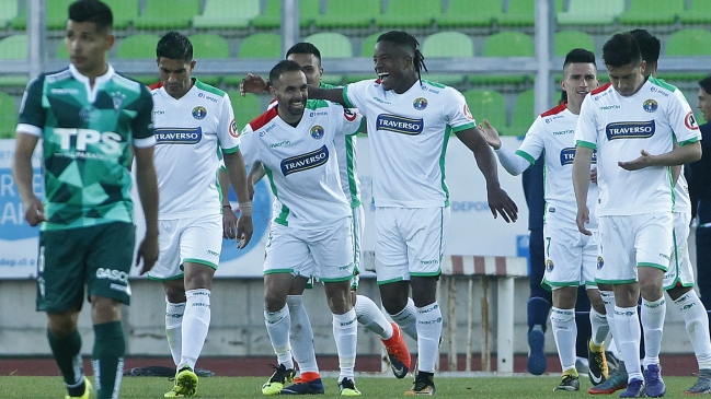 Audax Italiano se metió en la lucha por el Transición y complicó a Santiago Wanderers