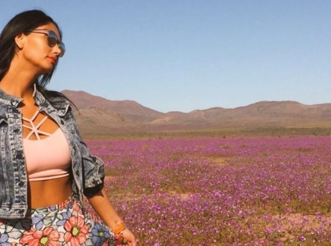 El alocado registro de Pamela Díaz en el desierto florido