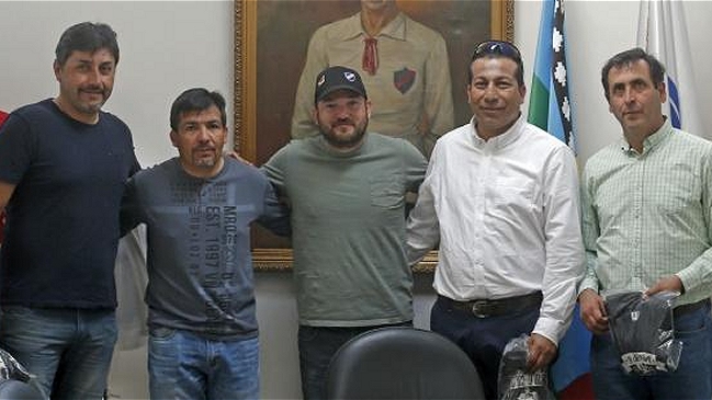 Hinchas de Colo Colo trabajan en libro para recordar vínculo con Alianza Lima