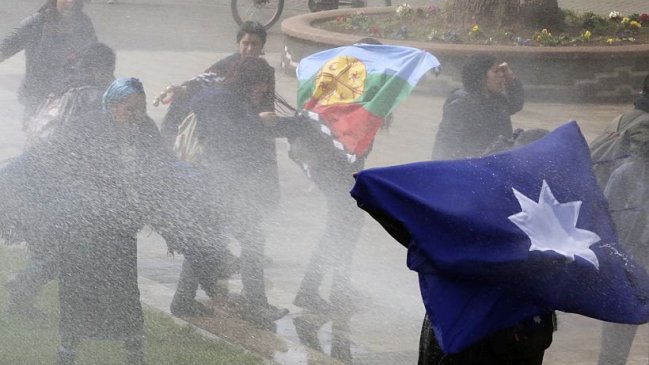 Temuco: Protesta por comuneros en huelga de hambre dejó 12 detenidos
