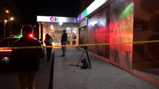 Carabineros detuvo a cinco personas tras robo a OK Market en Las Condes