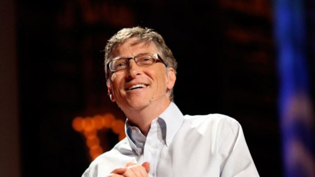 Bill Gates contó que usa un teléfono con Android