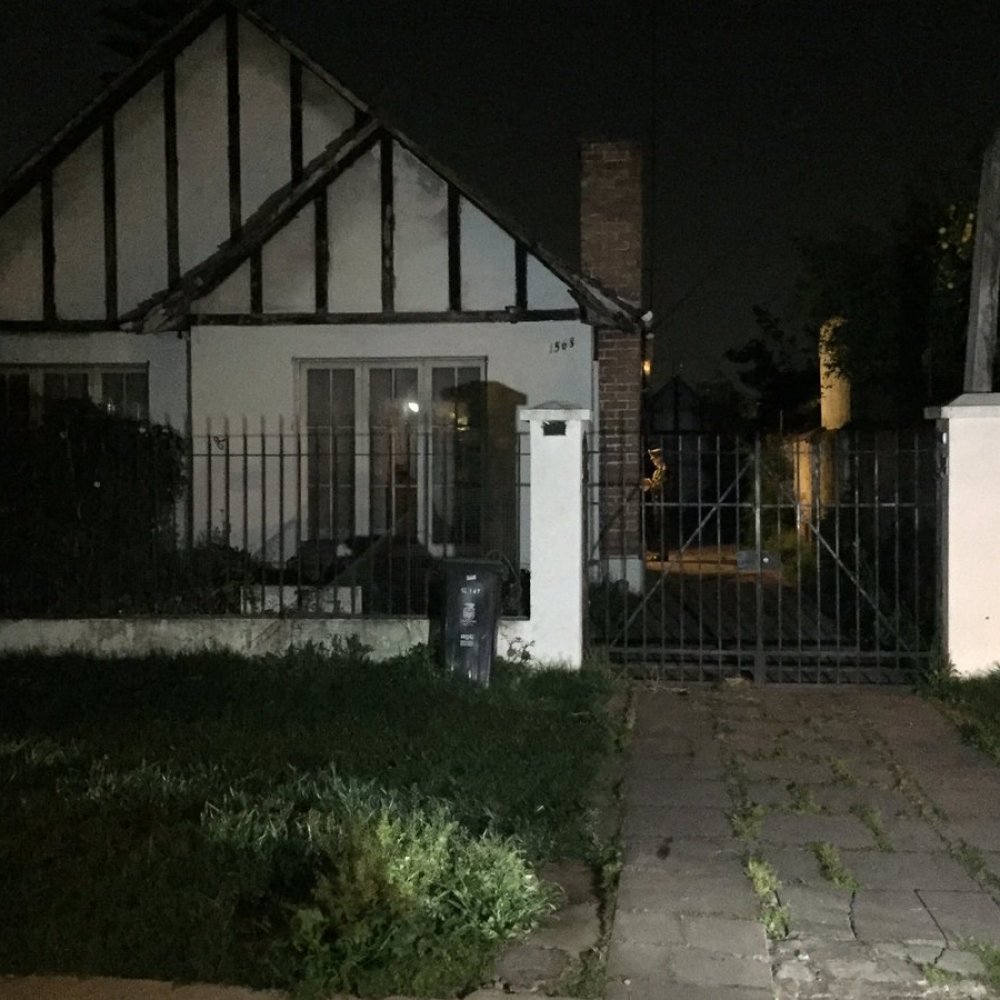 Asaltantes robaron vehículo y diversas especies desde domicilio en Ñuñoa